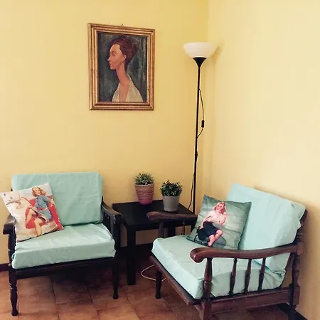 شقة Un Leggero Sapore Vintage ريجّو إيميليا