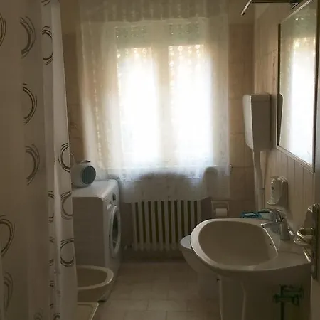 Un Leggero Sapore Vintage * ريجّو إيميليا